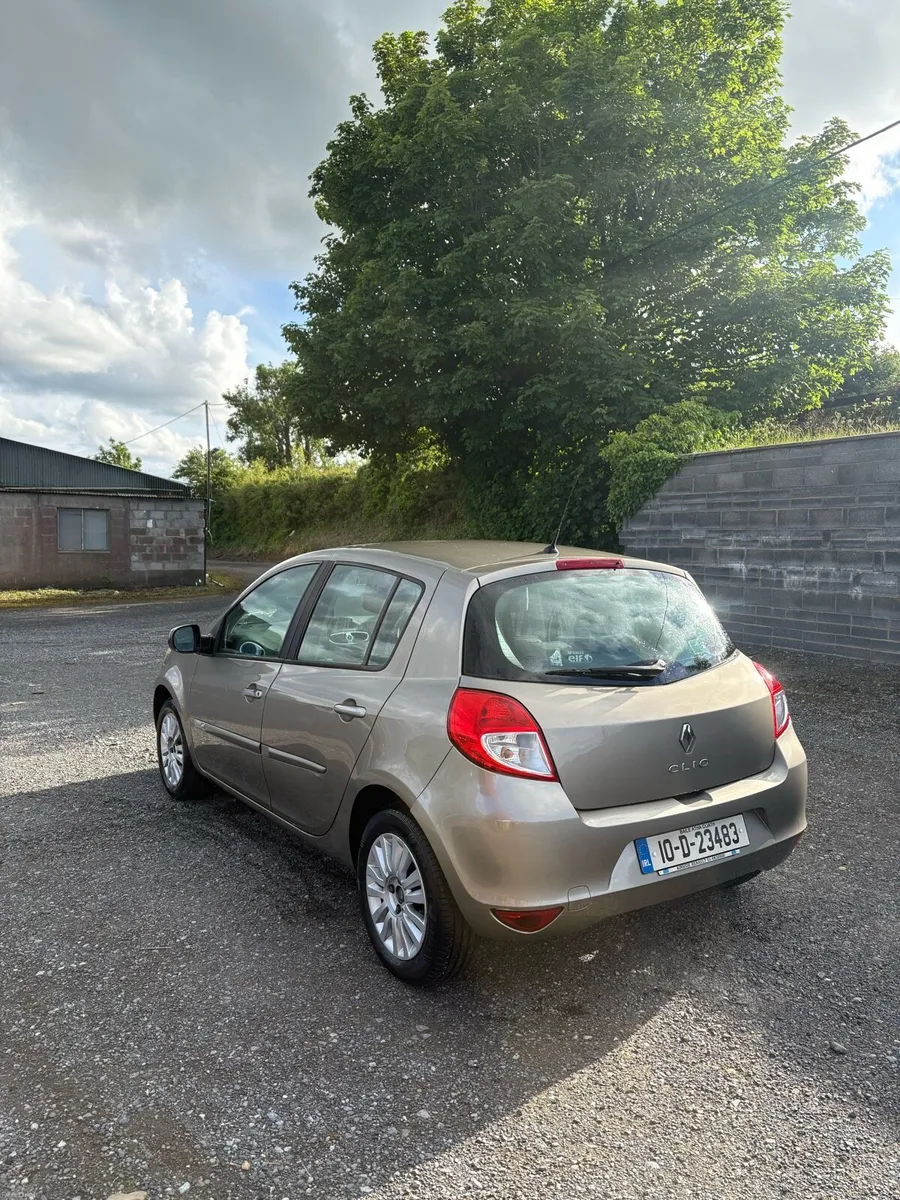 Renault Clio - Image 4