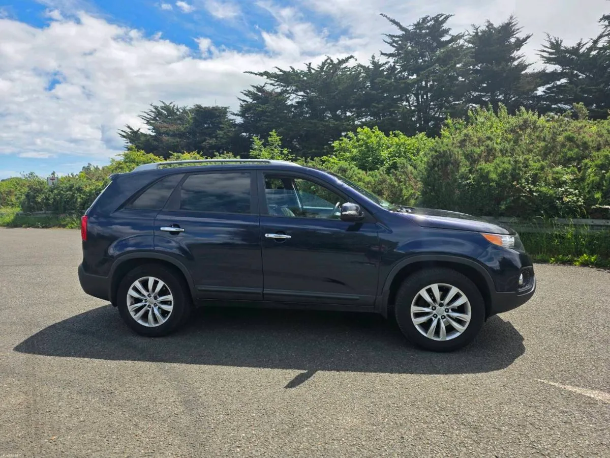 KIA SORENTO JEEP - Image 2