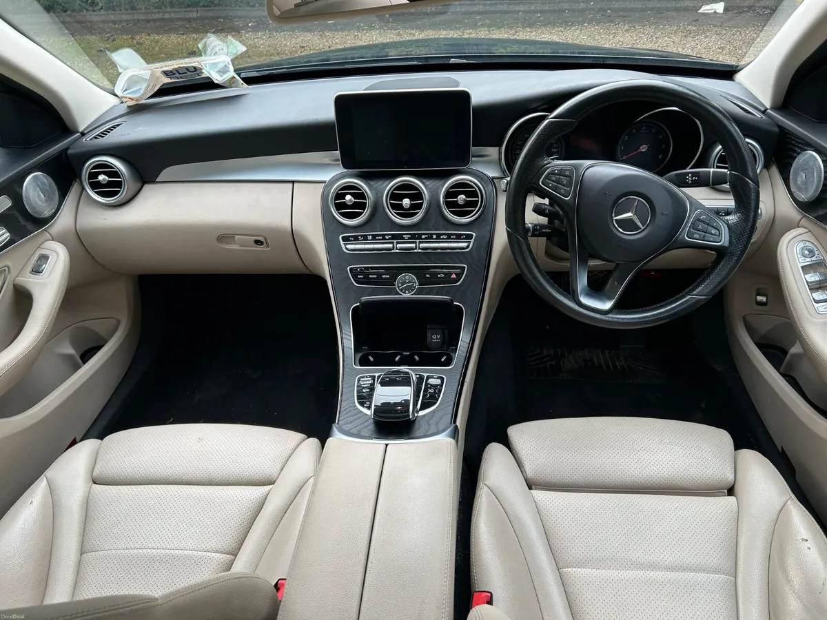Mercedes-Benz C-Class 2017 C350e - Image 4