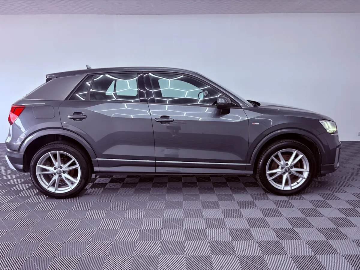 Audi Q2 1.6D S Line 2017 - Image 5
