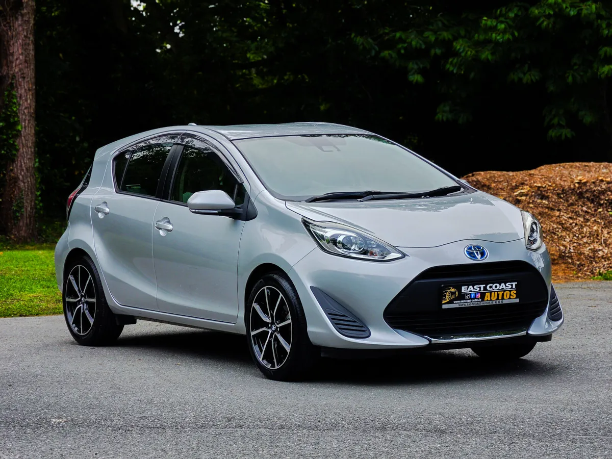2020 Toyota Aqua 1.5 Petrol Hybrid Automatic Sport - Image 5