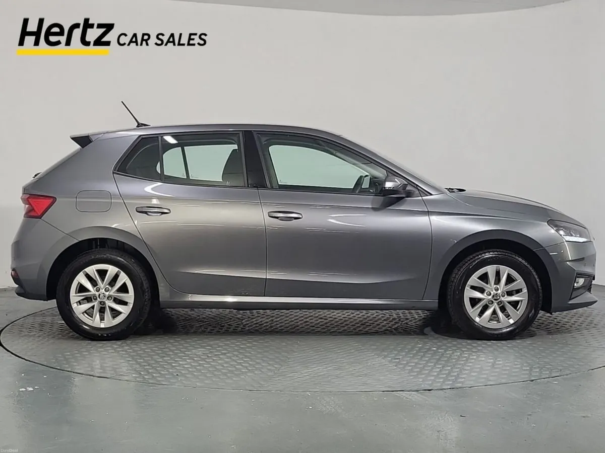 Skoda Fabia SELECTION 1.0MPI Petrol Manual - Image 4