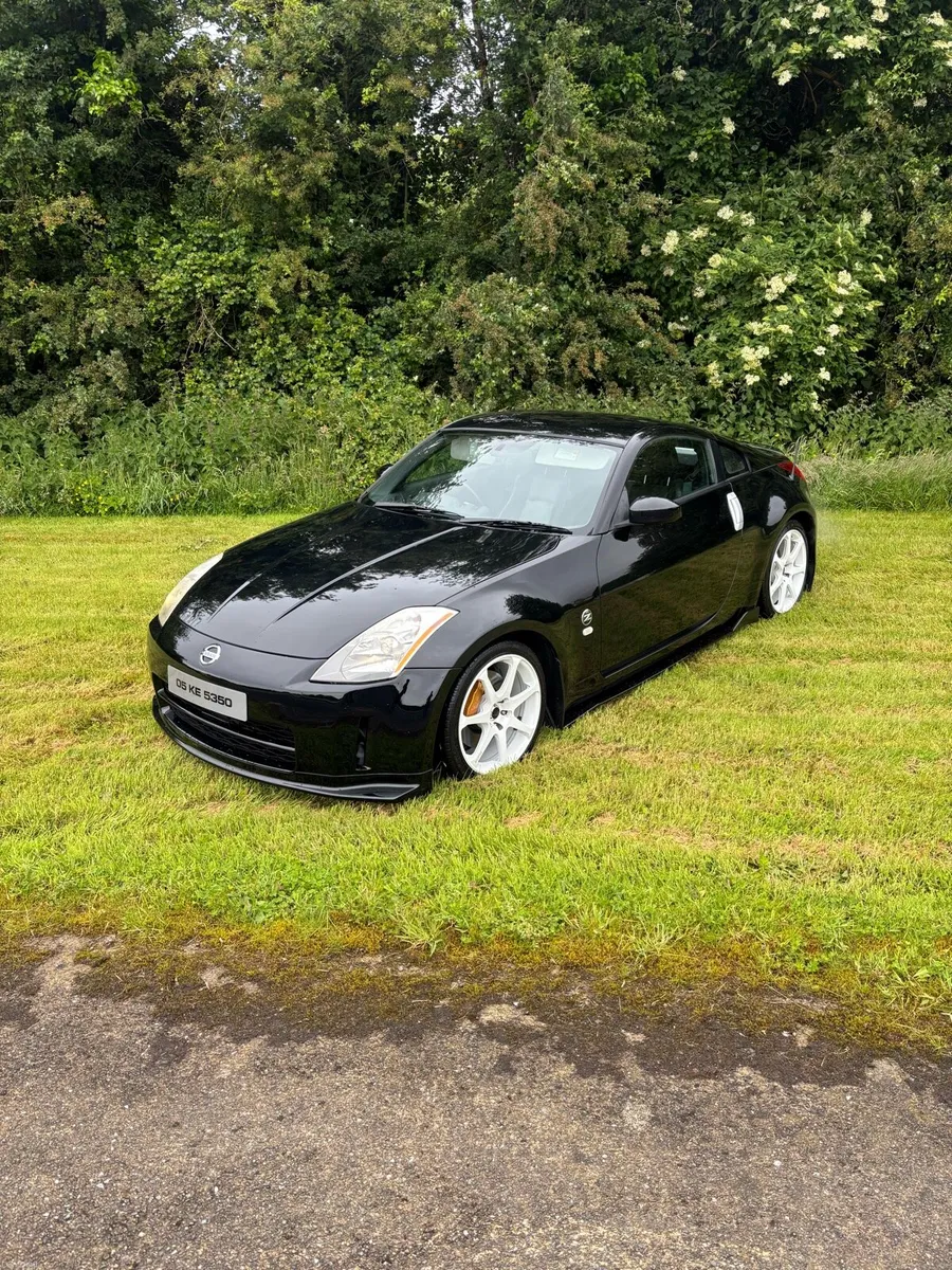 Nissan 350z - Image 1