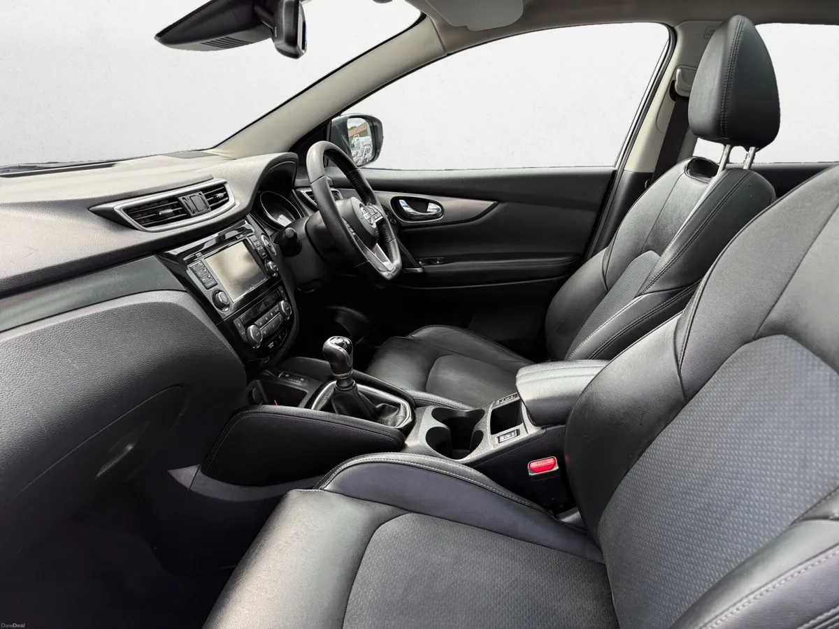 2017 Nissan Qashqai 1.5DCI TEKNA 110BHP - Image 4