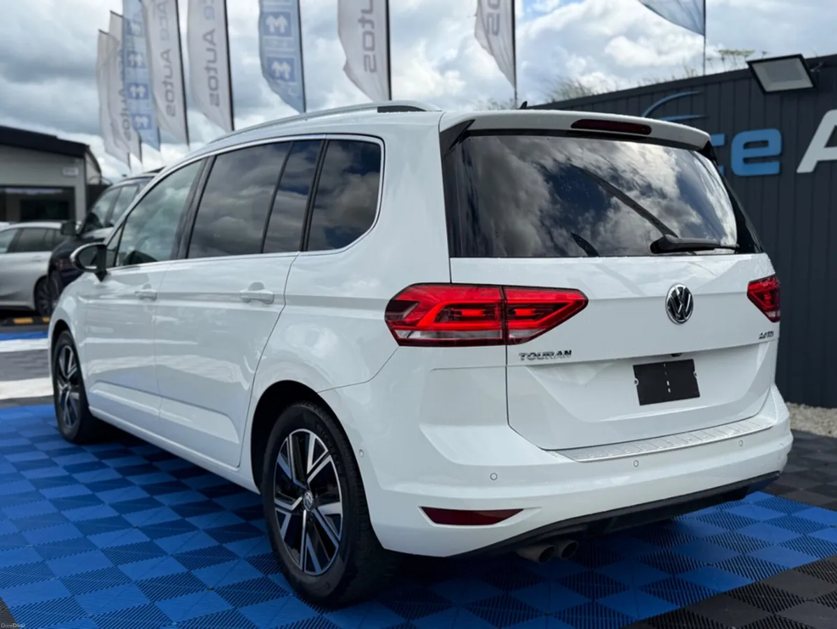 Volkswagen Touran HIGHLINE - 2.0L DIESEL - 7 SEATS - Image 5