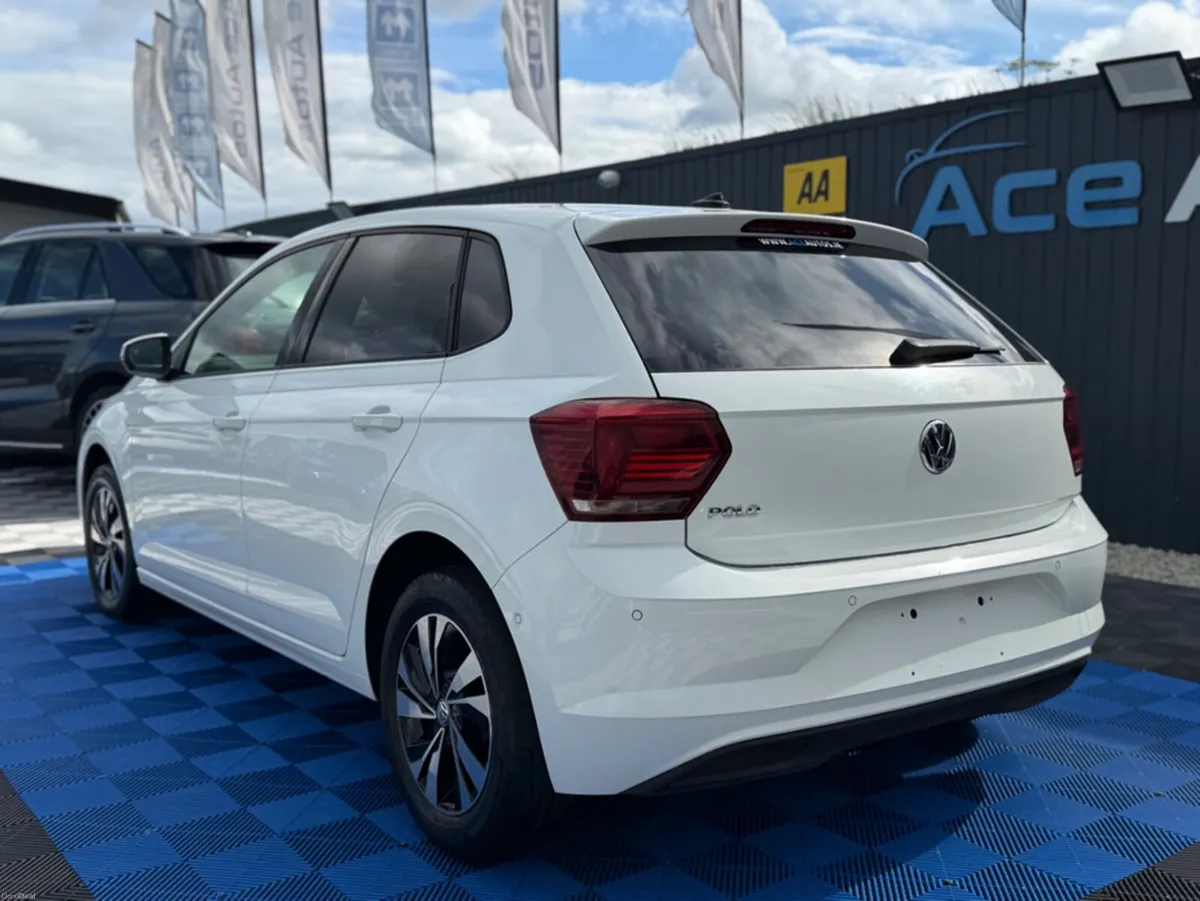 Volkswagen Polo HIGHLINE - 1.0L PETROL - AUTO - 12 - Image 6