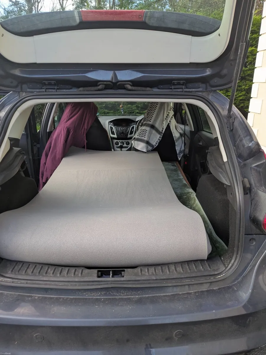 Ford Focus 2013 - Image 6