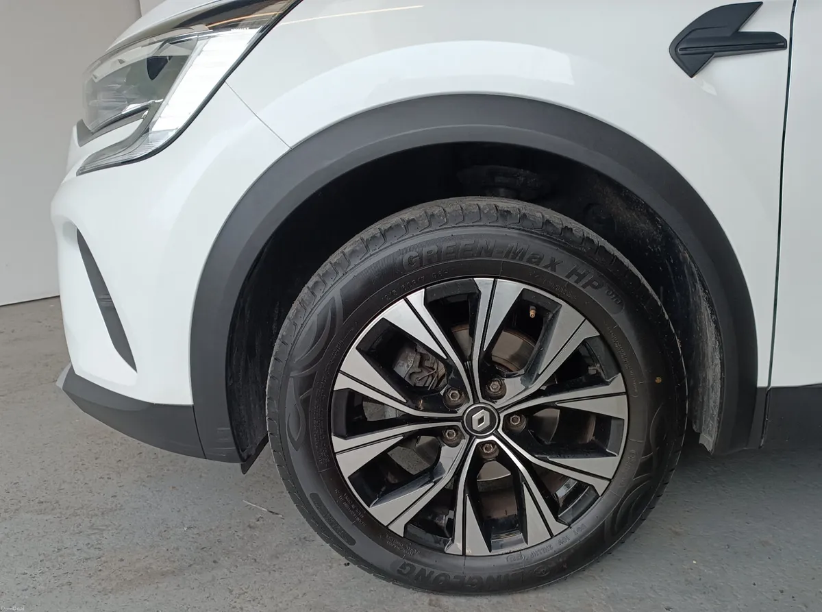Renault Captur 2023 - Image 6