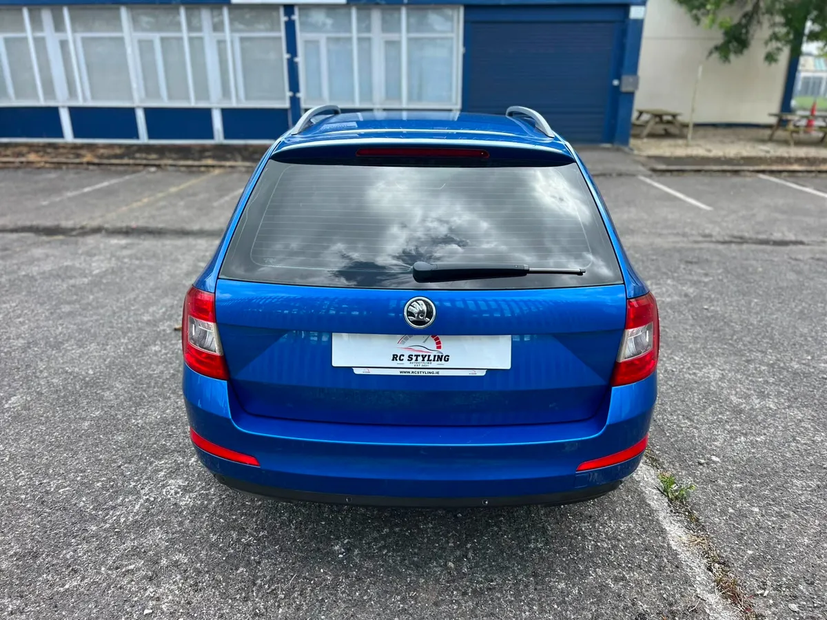 Skoda Octavia Estate 2016 - NEW NCT - WARRANTY - Image 4