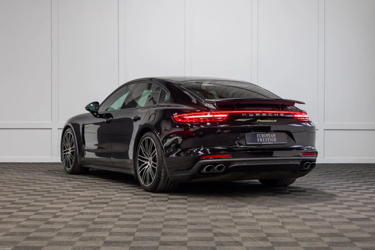 182 Porsche Panamera 4 Sport Turismo E-Hybrid - Image 4
