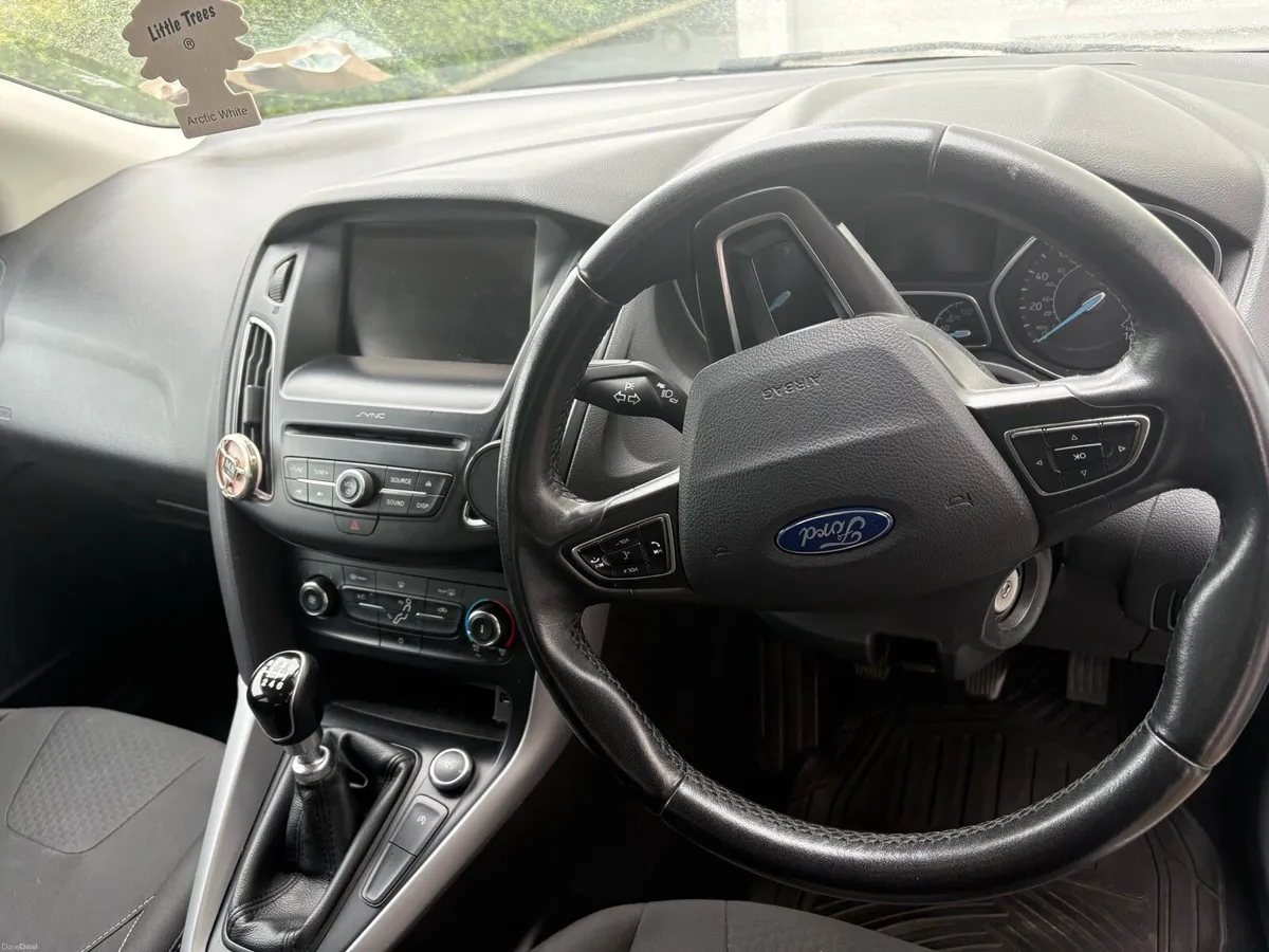 2016 Ford Focus Titanium 1.5 Diesel - Image 5