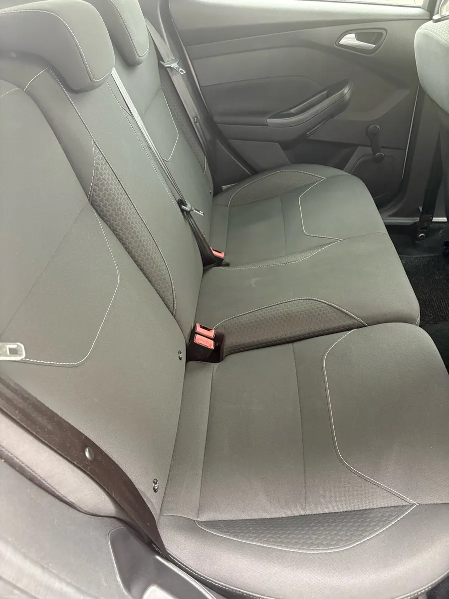2016 Ford Focus Titanium 1.5 Diesel - Image 6