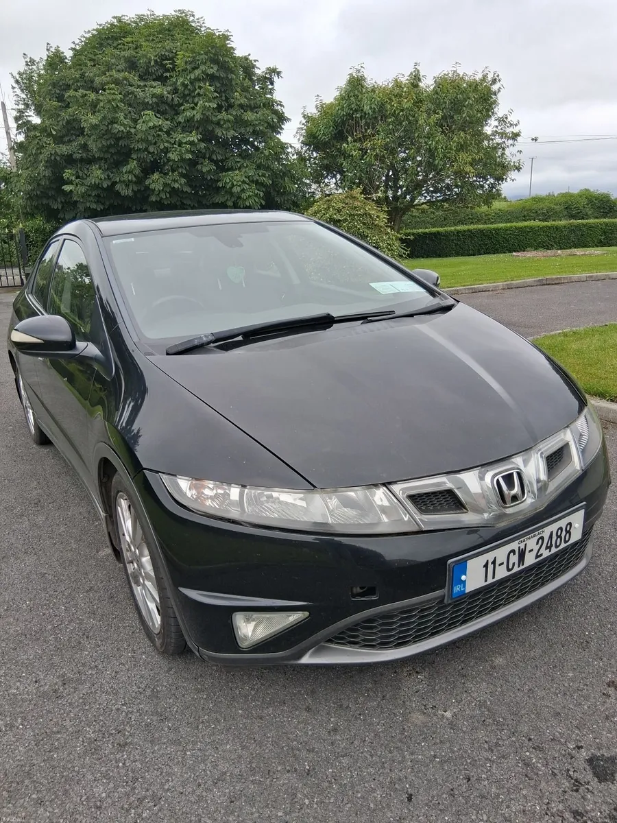 Honda Civic 2011 - Image 1