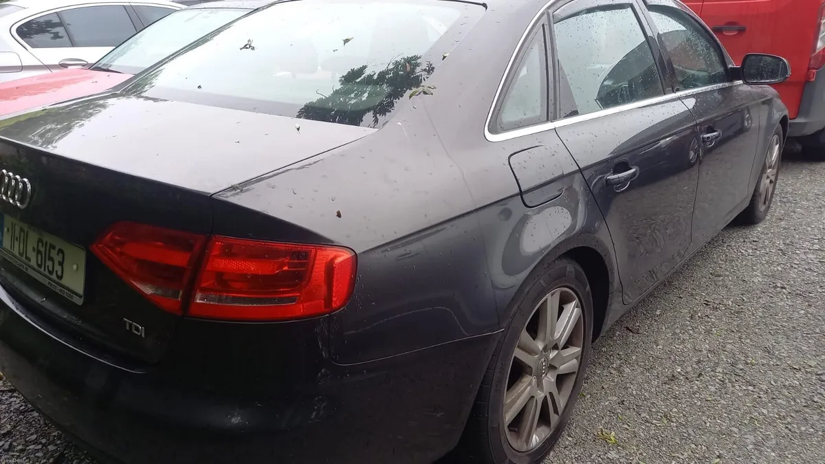 Audi A4 2011 - Image 2