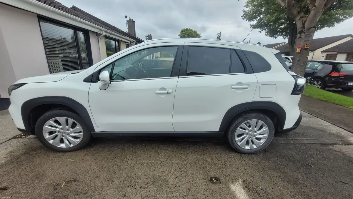2023 Suzuki S-Cross Motion 1.4 Mild Hybrid – 9k km - Image 3