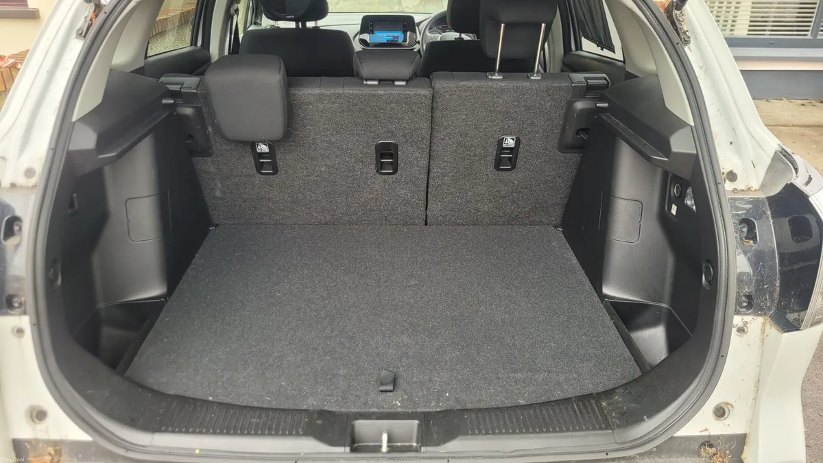 2023 Suzuki S-Cross Motion 1.4 Mild Hybrid – 9k km - Image 4