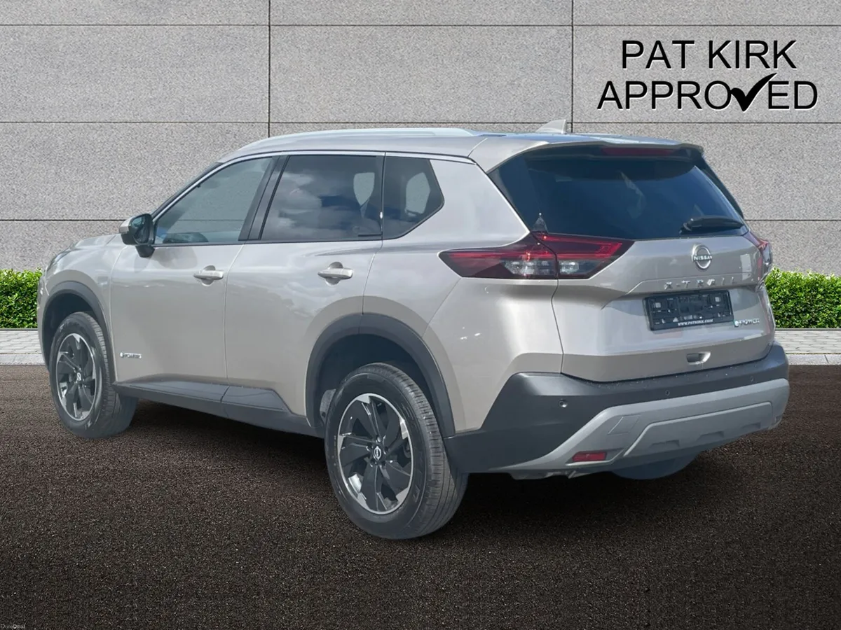 Nissan X-Trail Station Wagon N-Connecta - Image 2