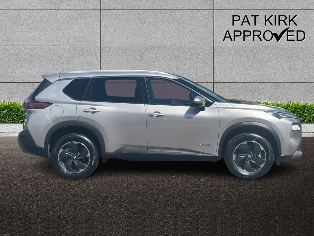 Nissan X-Trail Station Wagon N-Connecta - Image 3