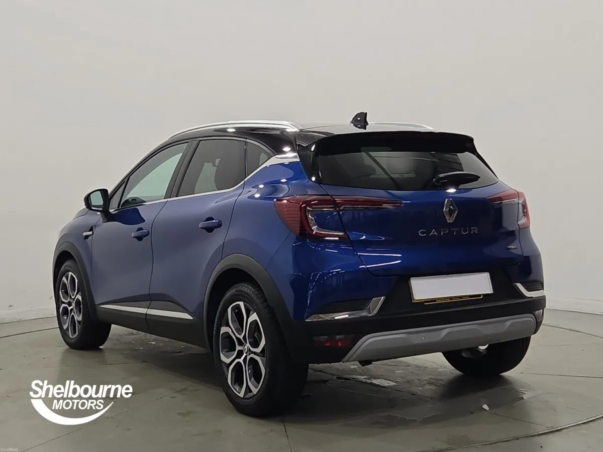 Renault Captur Hatchback Techno - Image 2