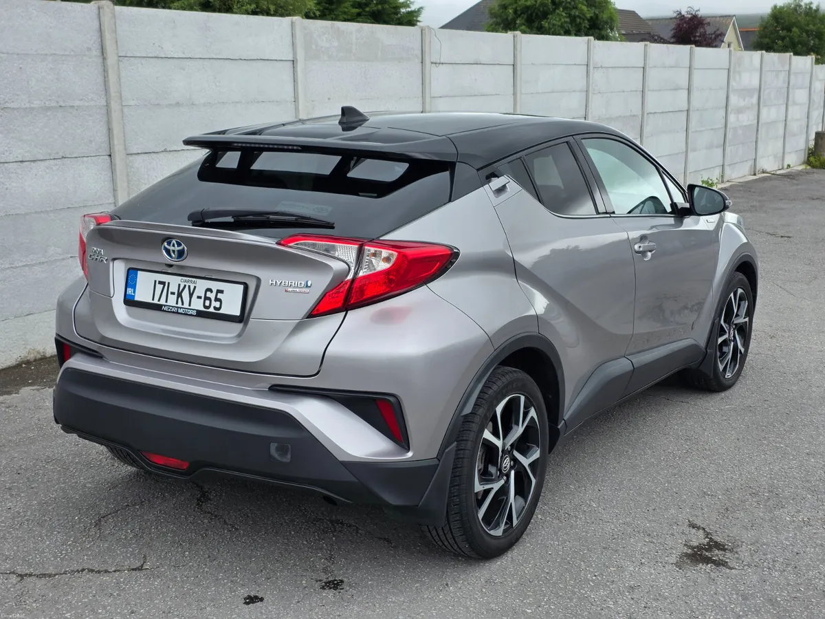 Toyota C-HR 1.8 HYBRID LUNA SPORT Automatic - Image 4