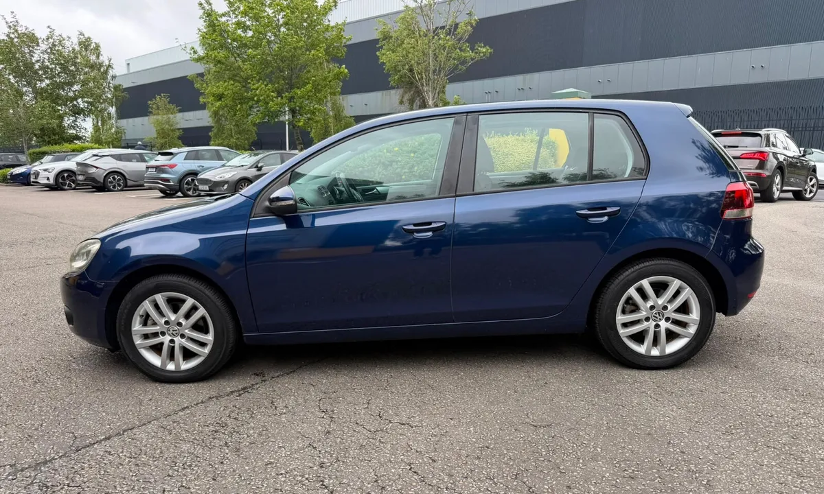 VW Golf 1.2 TSI DSG Low Kms - Image 4