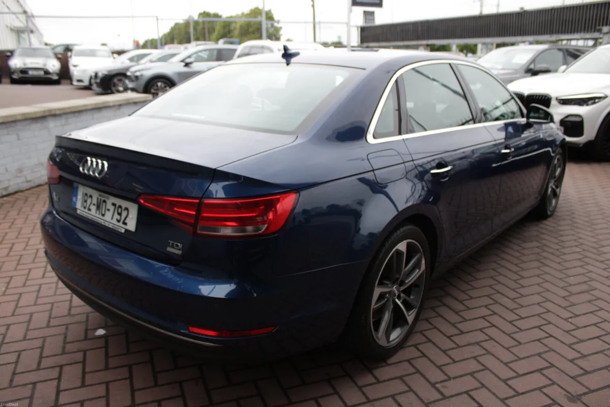 2.0TDI SE LIMOUSINE EDITION 4DR SALOON // ONLY 136 - Image 4