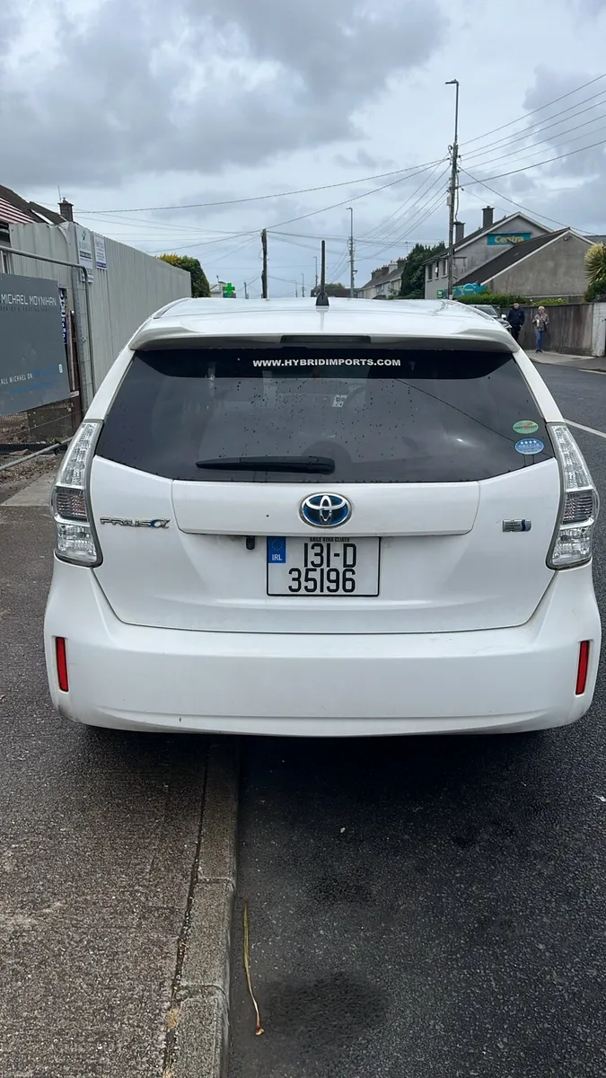 2 Toyota Prius Alph 1.8L 2013 Hybrid + Petrol - Image 2