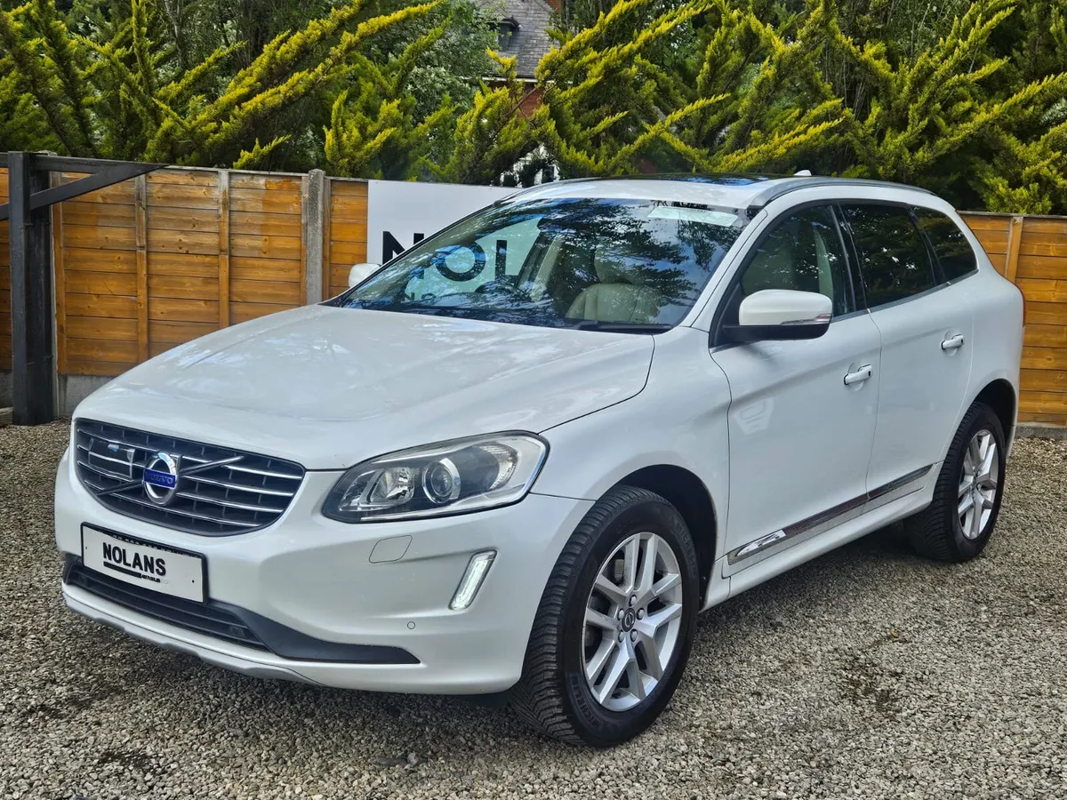 VOLVO XC60 INSCRIPTION MODEL - Image 2