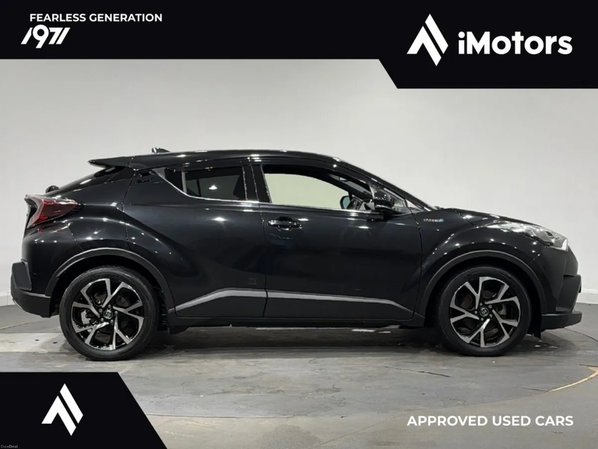 Toyota C-HR HYBRID AUTOMATIC - Image 2
