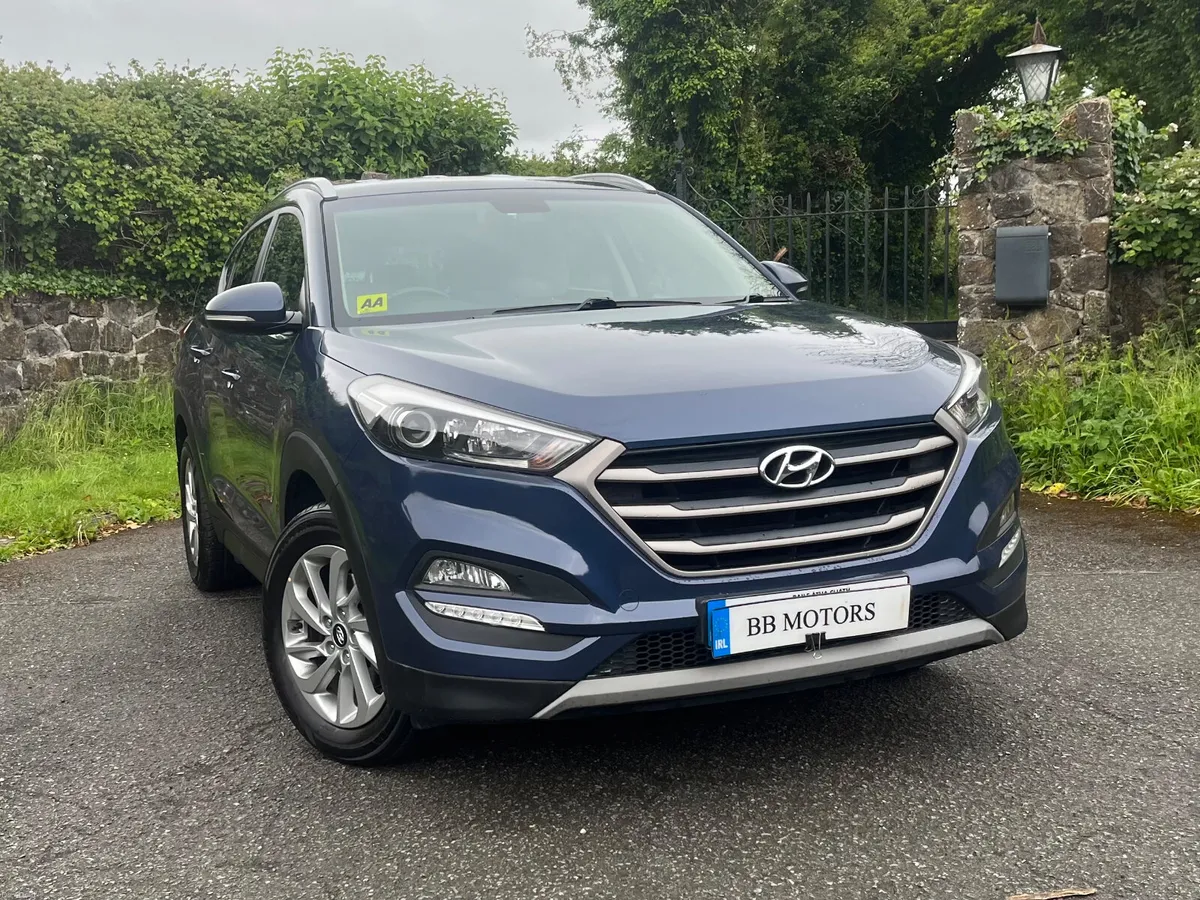 Hyundai Tucson 1.7 D Executive - Image 4