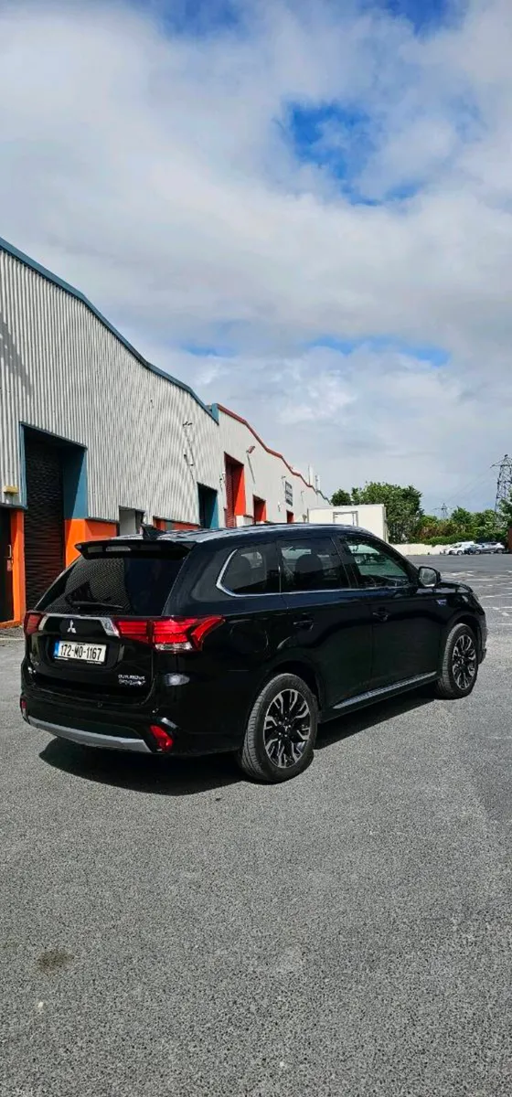 *MASSIVE SPEC* 172 Mitsubishi Outlander PHEV - Image 4