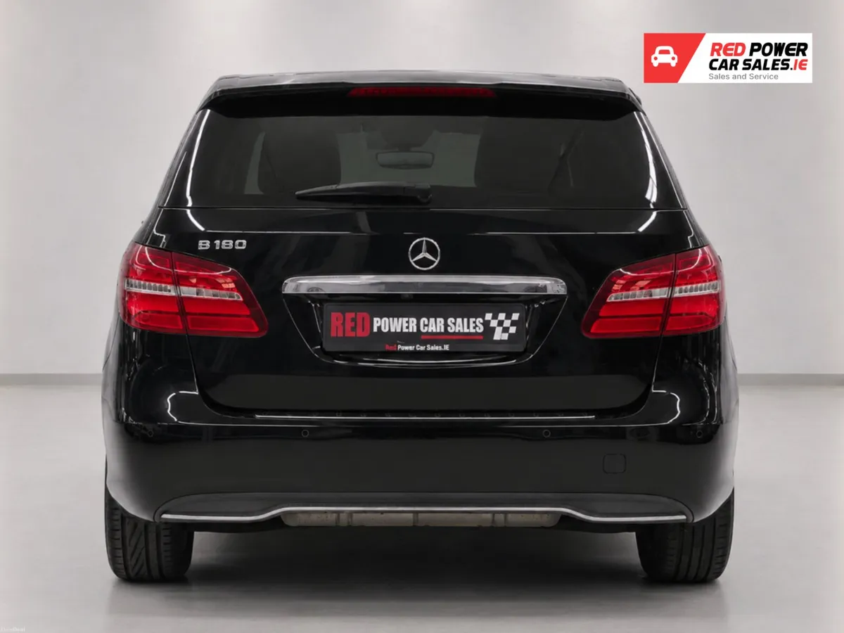 2017 Mercedes-Benz B-Class B180 *CAR PLAY LOW KMS - Image 4