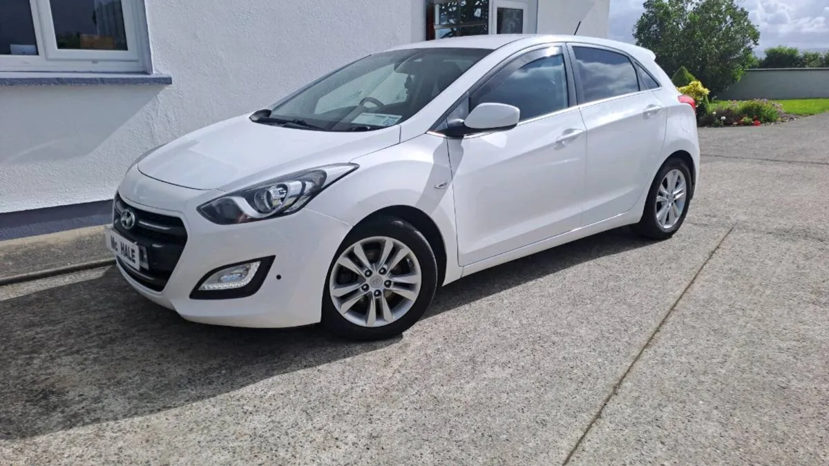 2015 Hyundai I30 SE ~Excellent Condition~ - Image 2