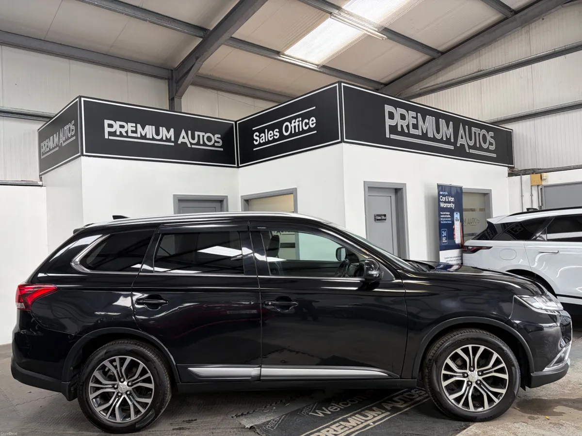 Mitsubishi Outlander 2017. 2.2DI-D 7 SEATER - Image 2
