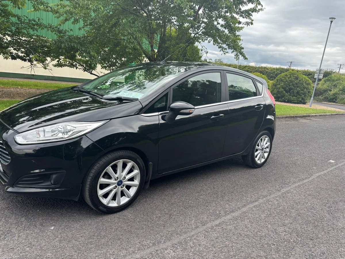 ⭐️2017 FORD FIESTA TITANIUM 1.5 :€5450 - Image 3