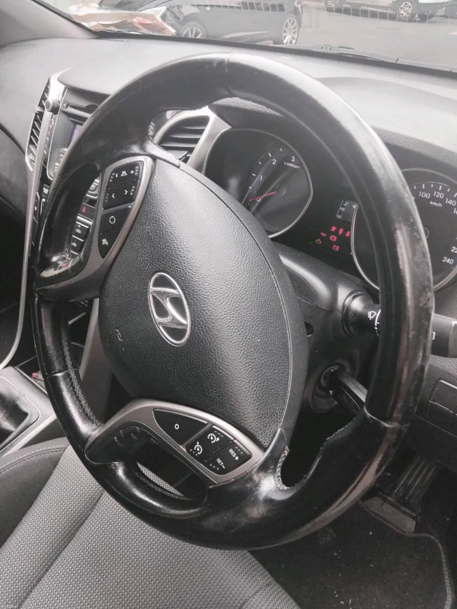 HYUNDAI - Image 2