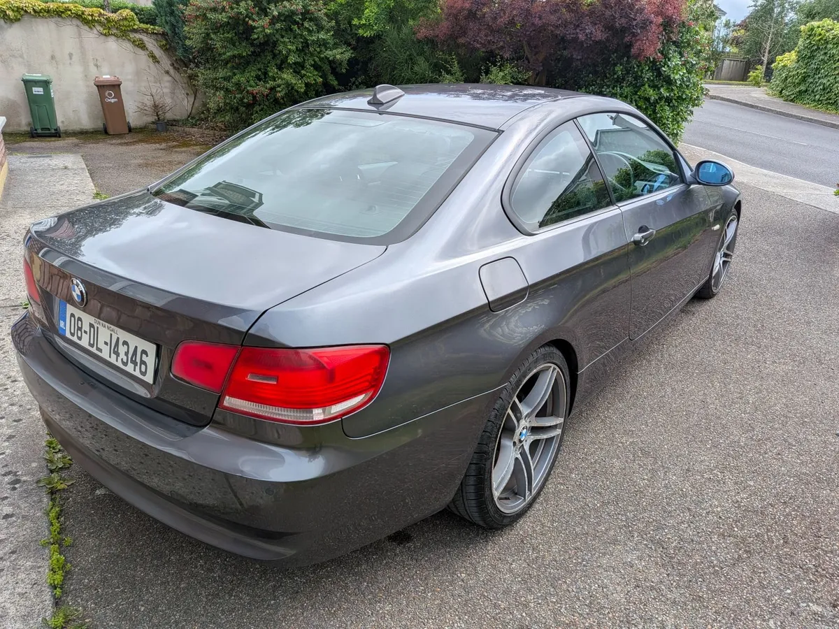 BMW 3-Series 2008 - Image 6