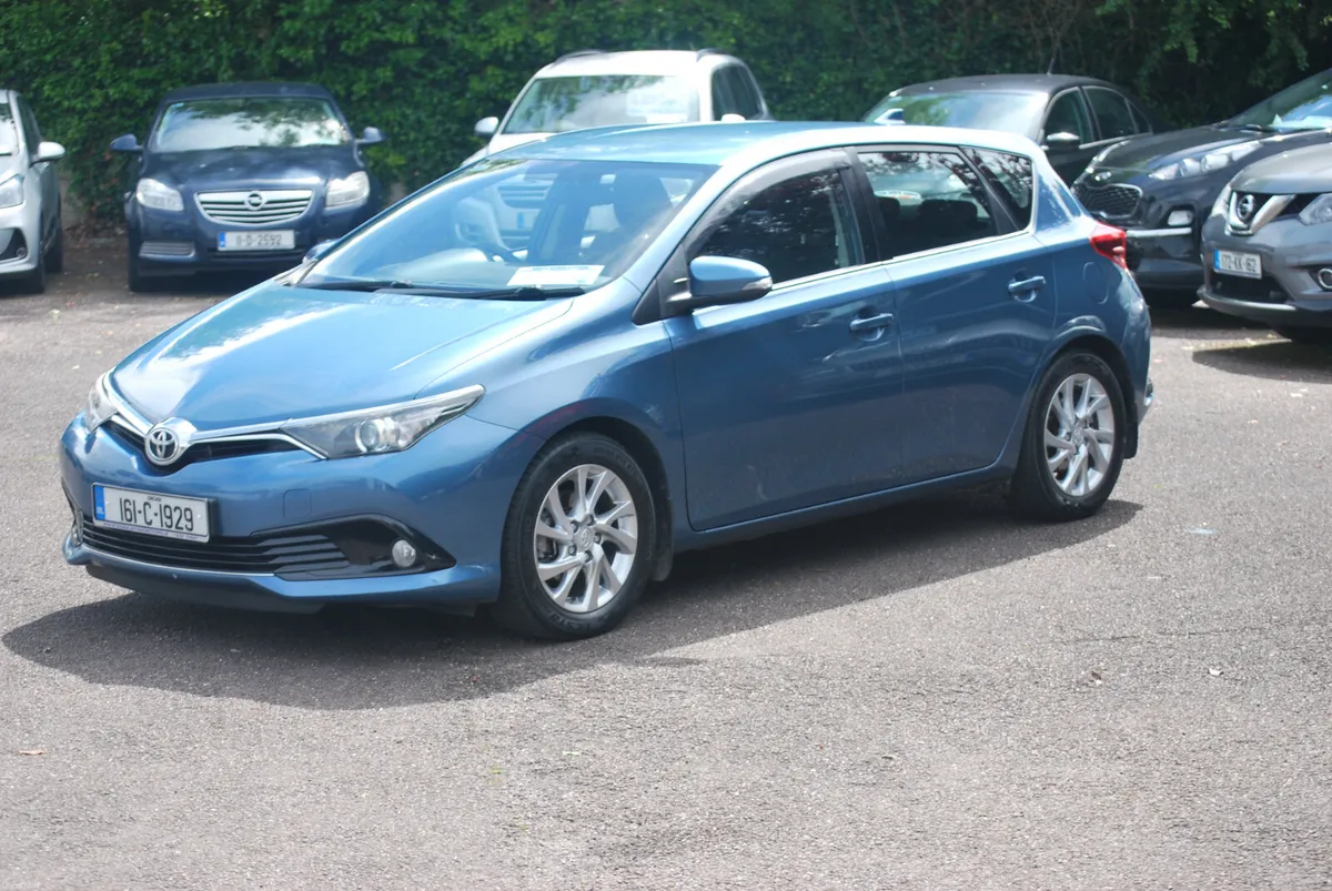 Toyota Auris 2016 Luna 1.4 D4D 5 Door - Image 1