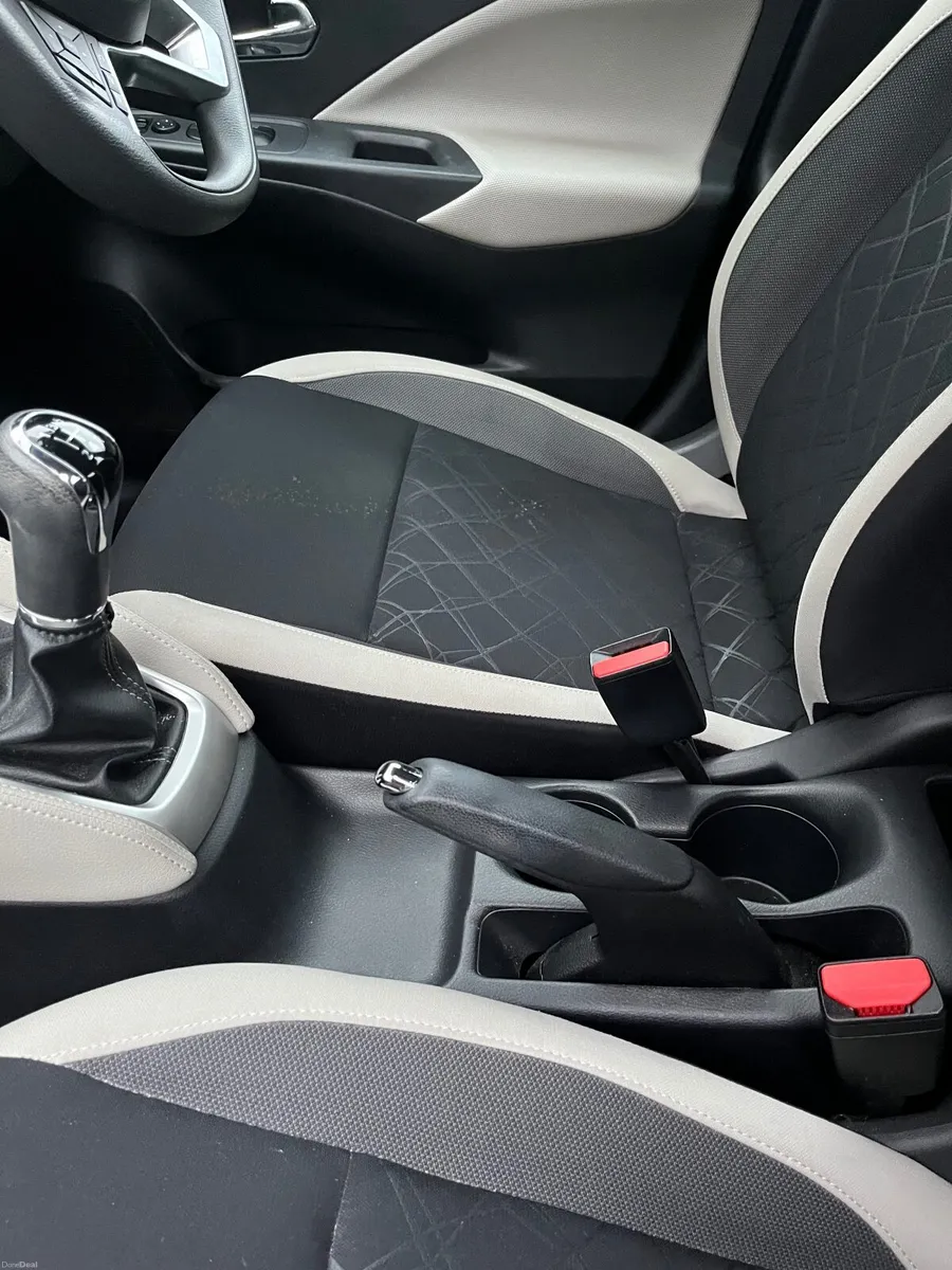 Nissan Micra 2017 - Image 4