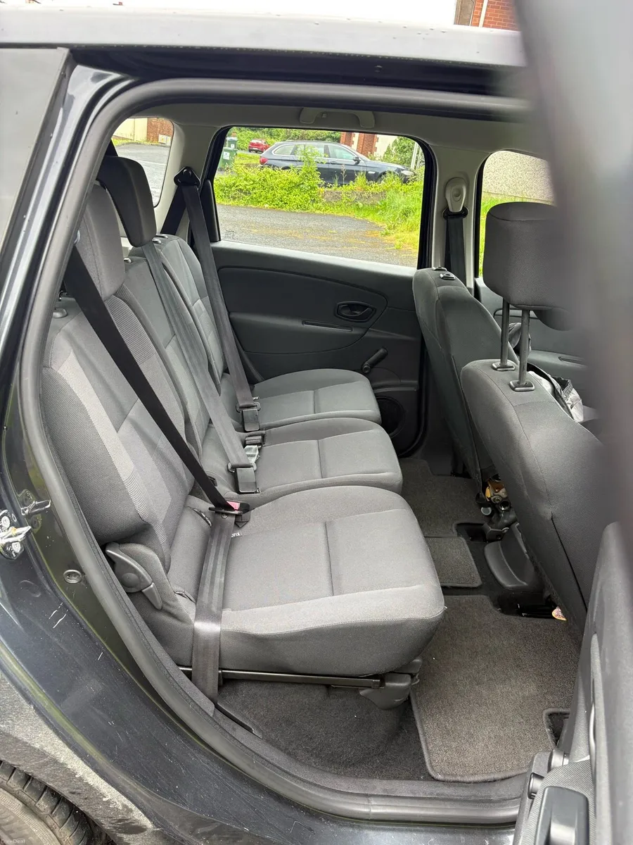 2012 Renault Scenic 1.5 dCI 95 Royale - Image 3