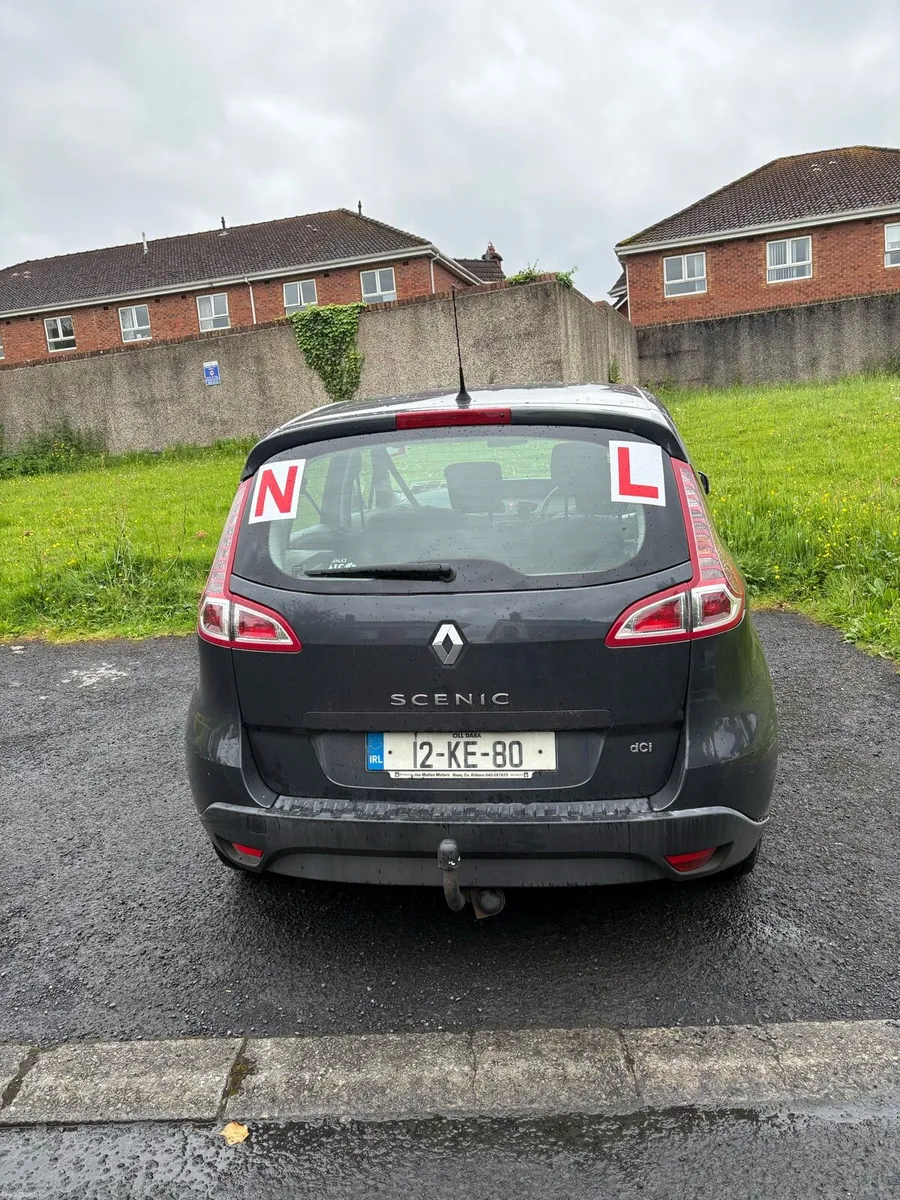 2012 Renault Scenic 1.5 dCI 95 Royale - Image 4