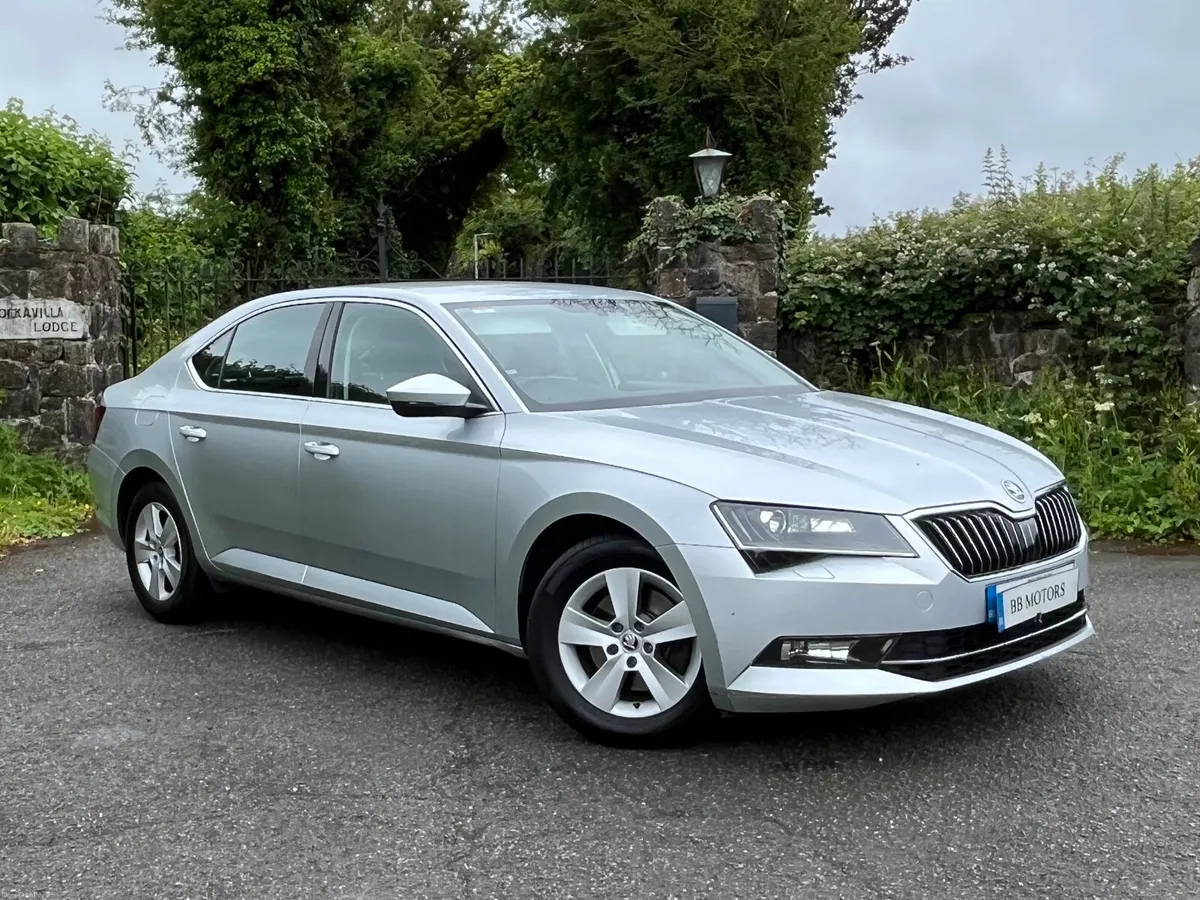Skoda Superb 1.6 TDI 120bhp Ambition DSG - Image 3