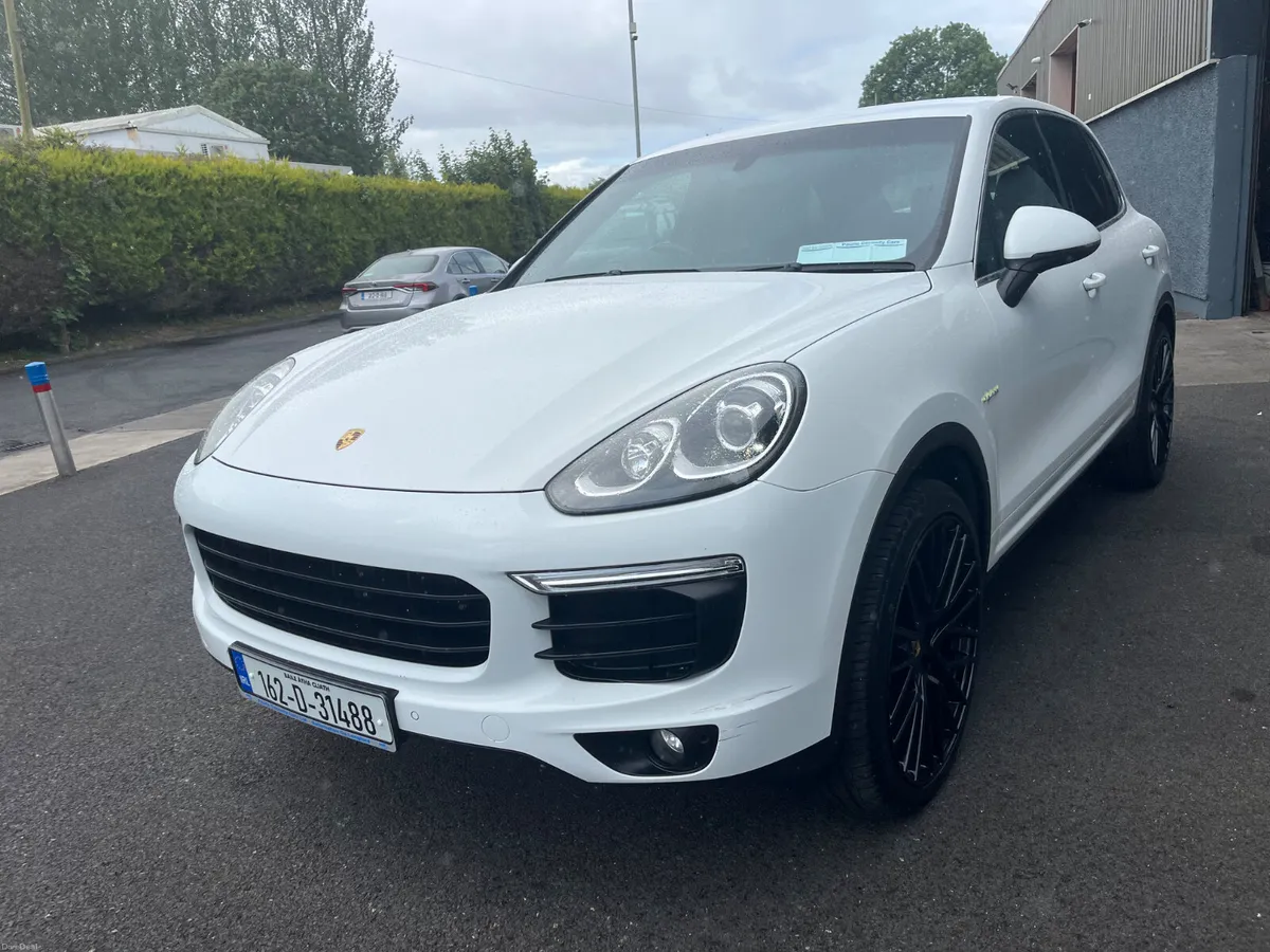 Porsche Cayenne 2016**Fab Machine** - Image 4