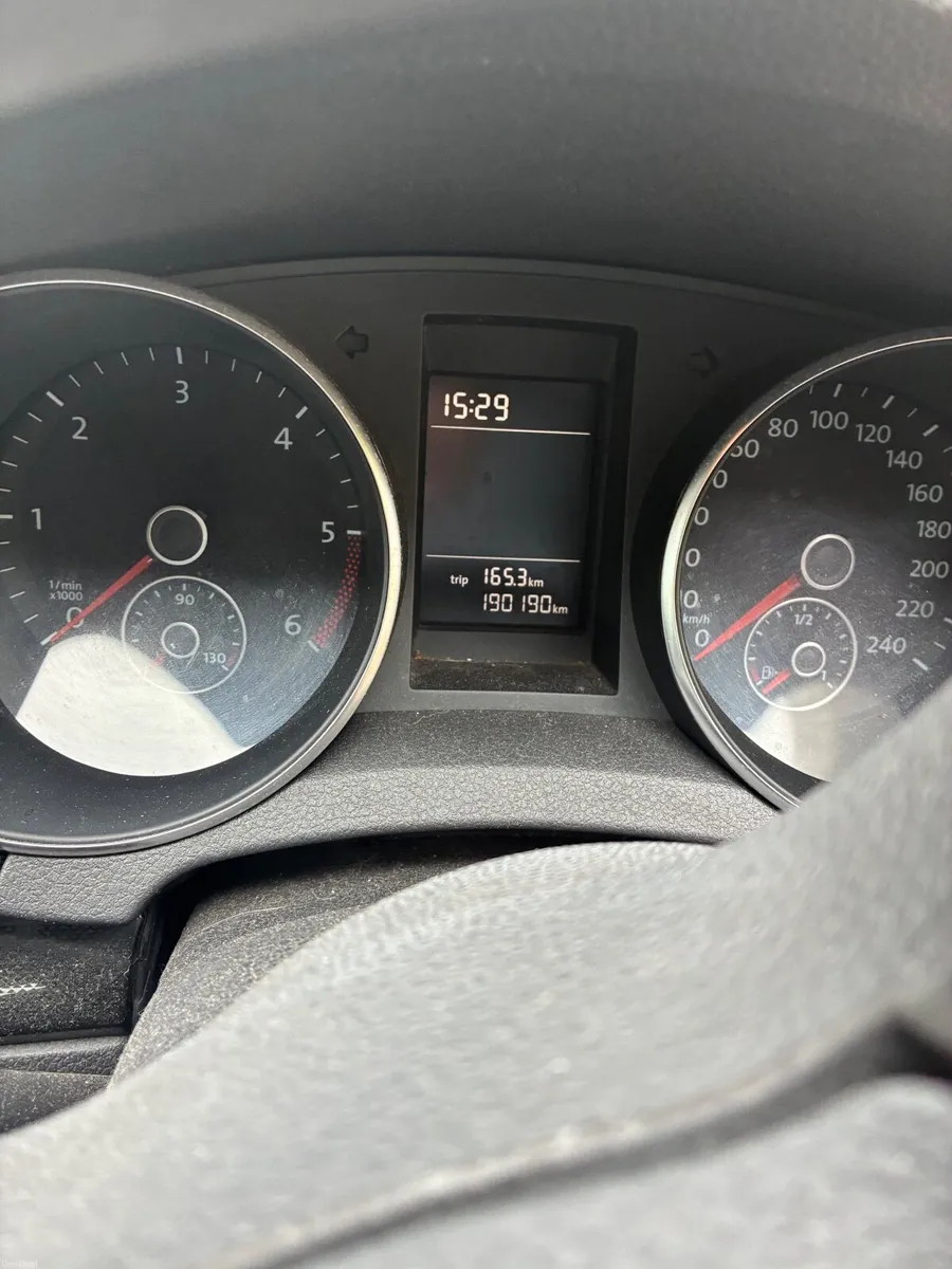 Volkswagen Golf 2009 - No NCT - Image 2