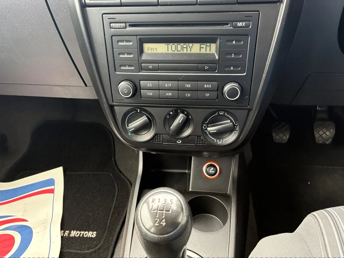 Volkswagen Fox 2011 - Image 3