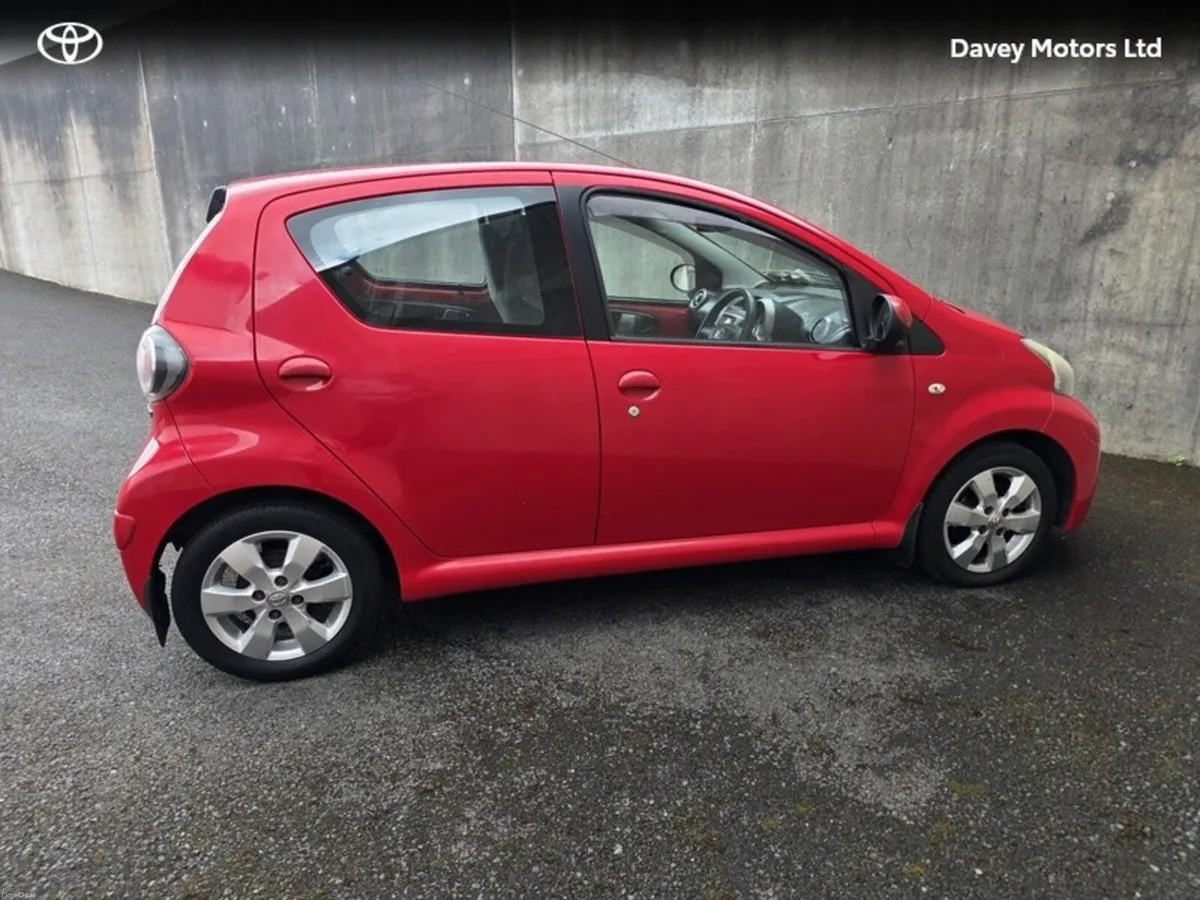 Toyota Aygo AYGO 1.0 5DR AURA RC - Image 3