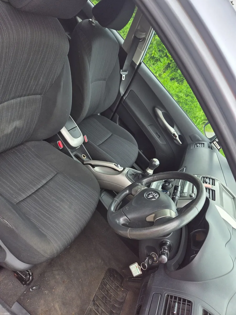 Toyota Auris 2008 - Image 3