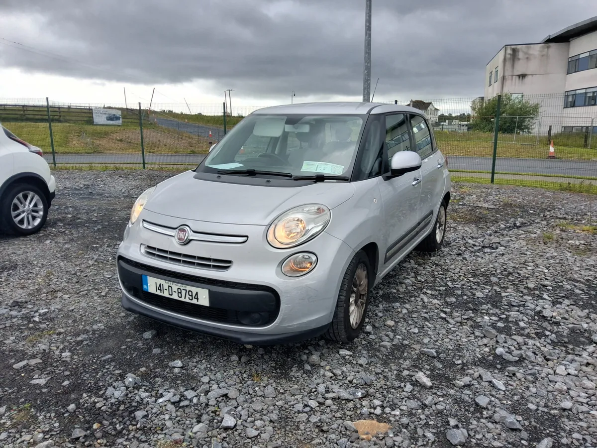 Maindealer auction unreserved Fiat 500 2014 - Image 3