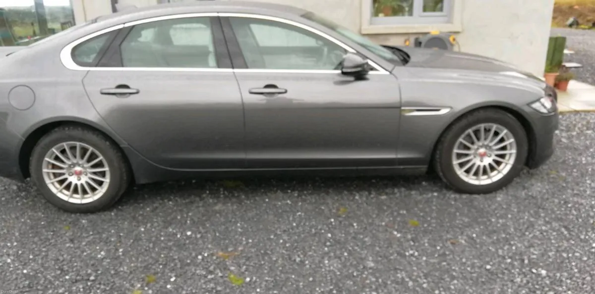 Jaguar XF. Prestige. 2.0T - Image 4