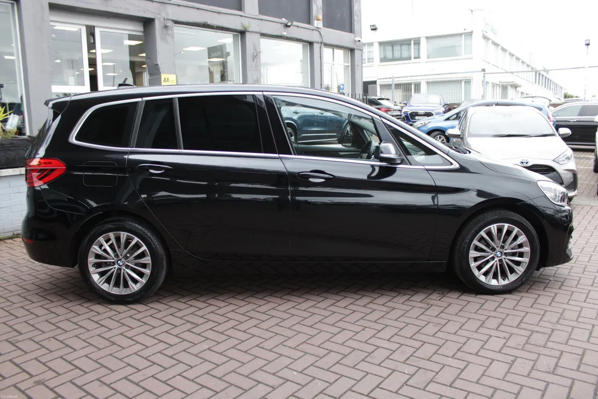 2.0D SE LUXURY 7 SEATER AUTOMATIC IMMACULATE CONDI - Image 3